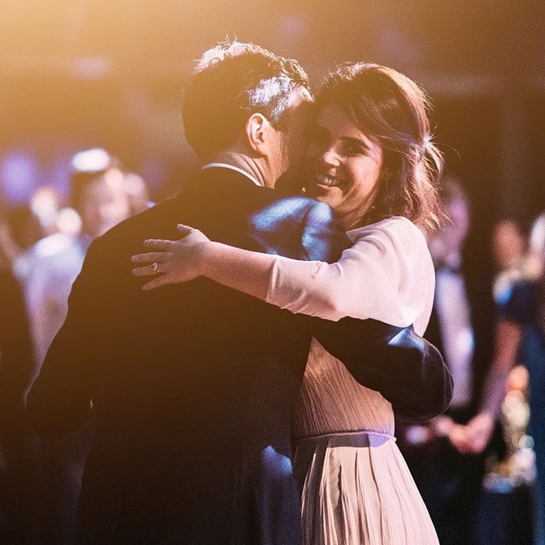 الأميرة يوجين تنشر صورة لم تشاهد من قبل لزفافها