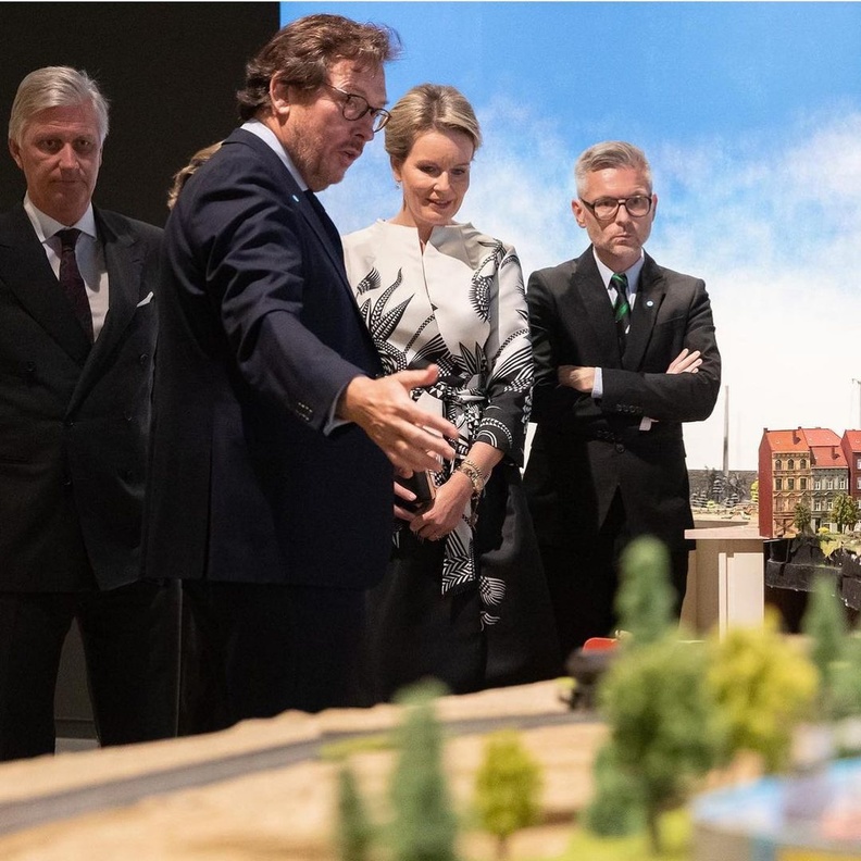 ملك وملكة بلجيكا يفتتحان مهرجان يوروباليا