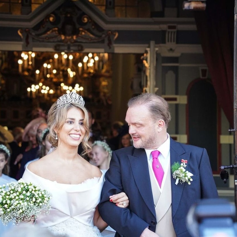 الأمير ألكساندر أمير شومبورغ -ليبه يتزوج من ماهكاميه نافابي