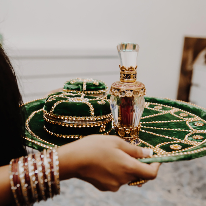 shutterstock_حفل الحناء الفاخر يحتاج الى صينية تحاكي فخامته