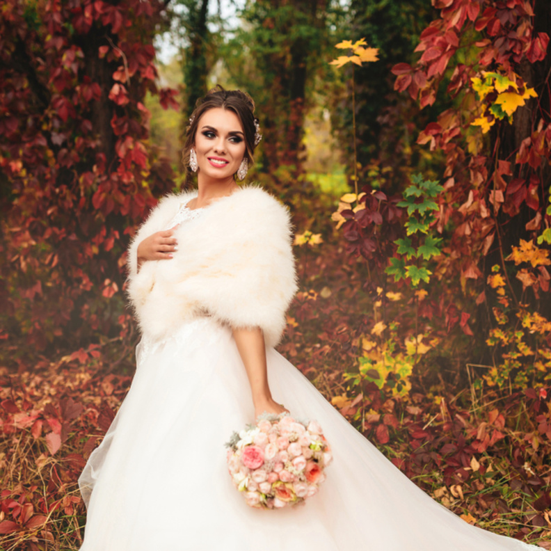 shutterstock_أفكار مميزة لإطلالة أكثر دفئا لعروس الخريف