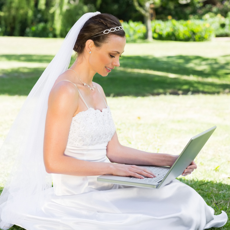 عروس ترفض دعوة شقيقتها لحفل زفافها،ما السبب؟