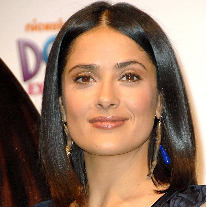 رسمات مكياج تليق بسهرات خريف 2021 من وحي إطلالات النجمات العالميات