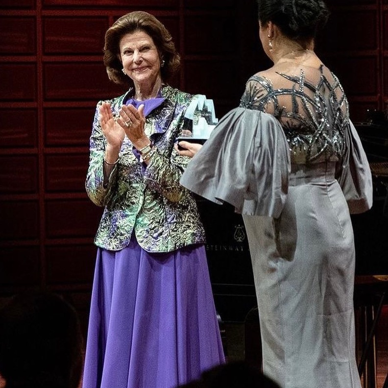 الملكة سيلفيا Polar Music تسلم جائزة الموسيقية