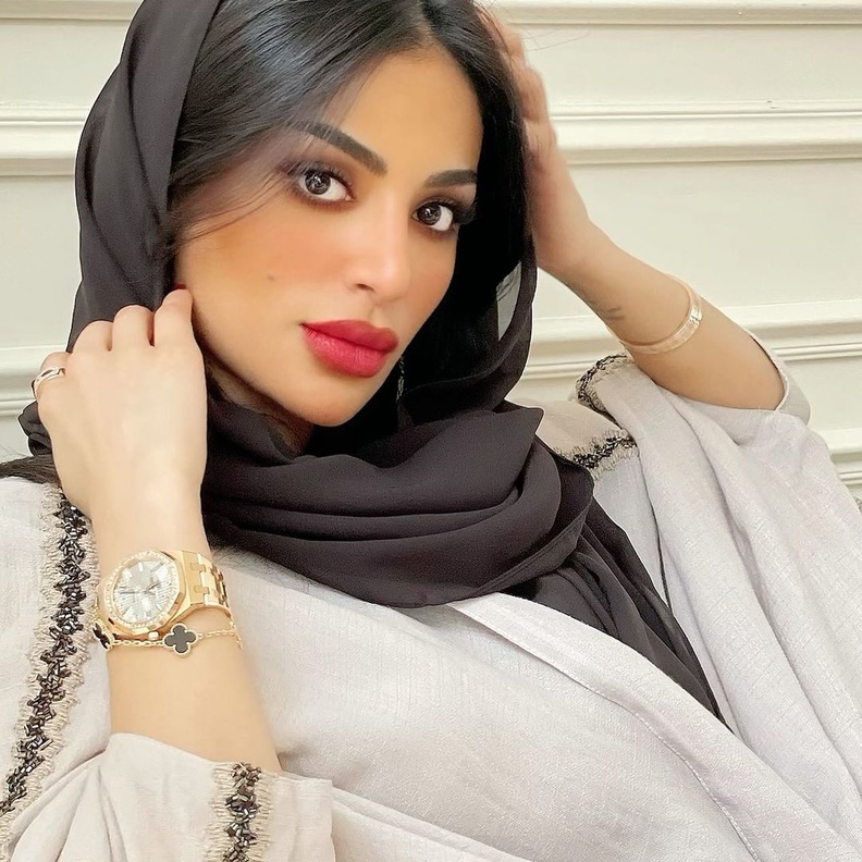 فاطمة الانصاري 