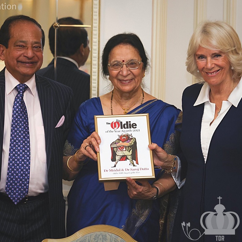 دوقة كورنوال تقدم جائزة oldie لهذا العام