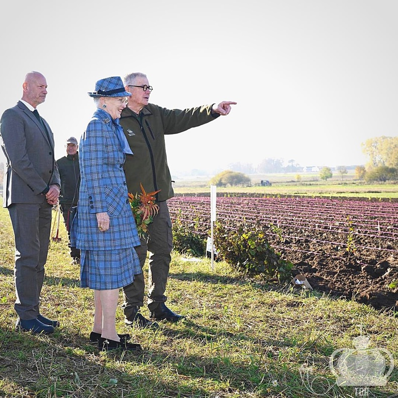 الملكة مارغريت تحضر فعاليات مهرجانا للطبيعة والعلوم