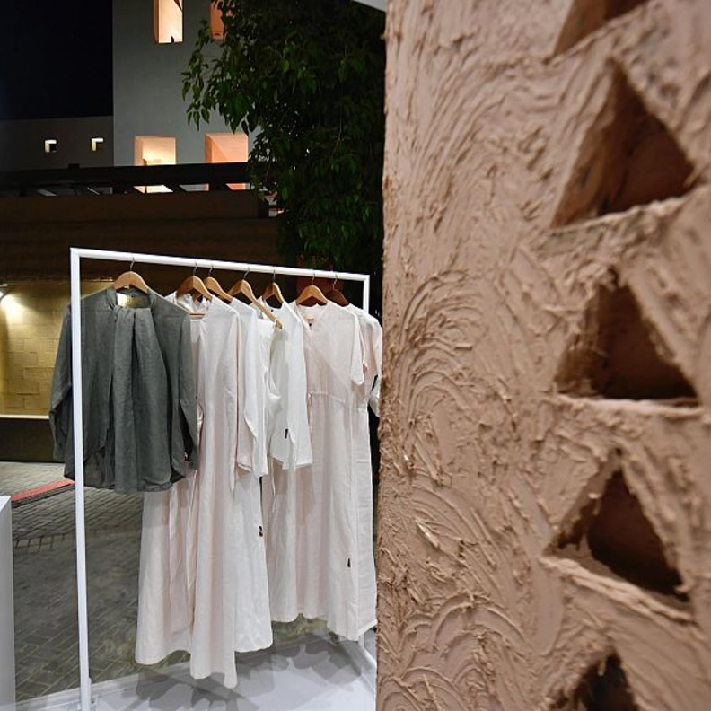 أزياء التراث السعودي الأصيل تزين متاجر "المربع" في موسم الرياض 2021