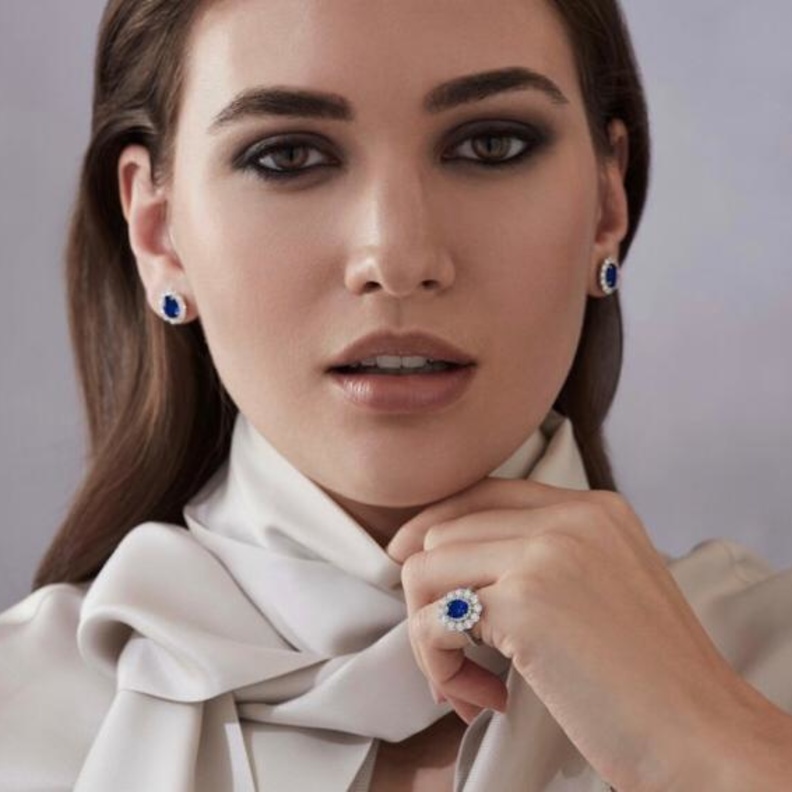 أقراط Garrard 1735