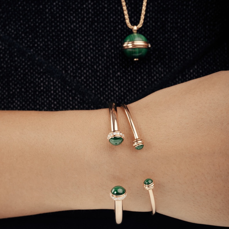 أناقتك في اليوم الوطني بمجوهرات الملاكيت