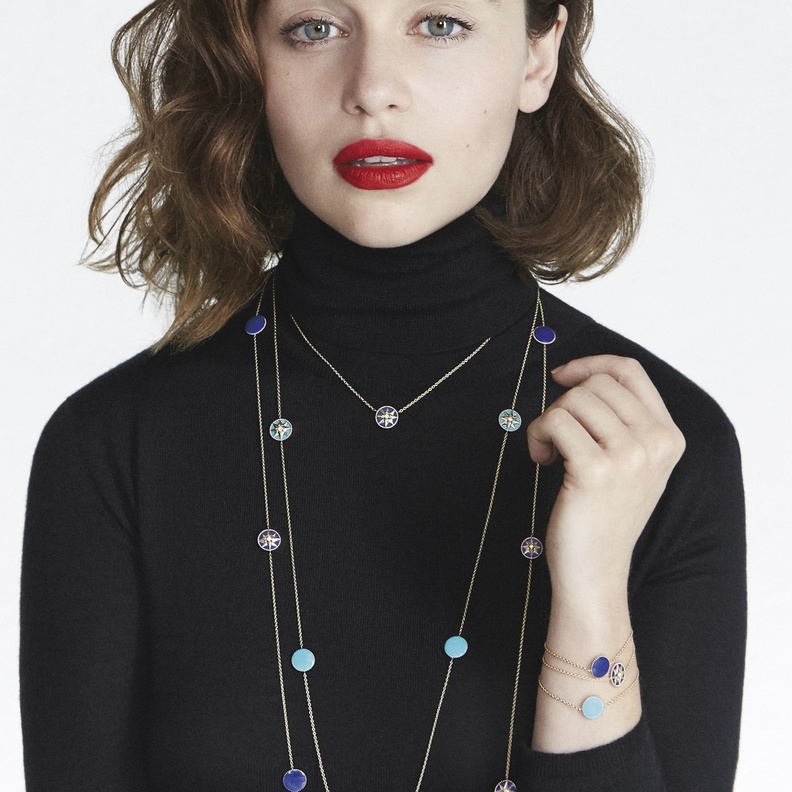 السلاسل الطويلة لأناقة اطلالتك في اليوم الوطني الاماراتي