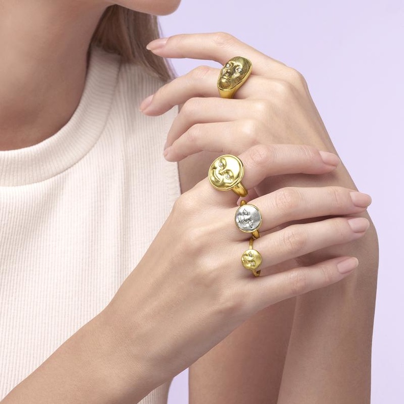 الصورة من موقع Anthony Lent