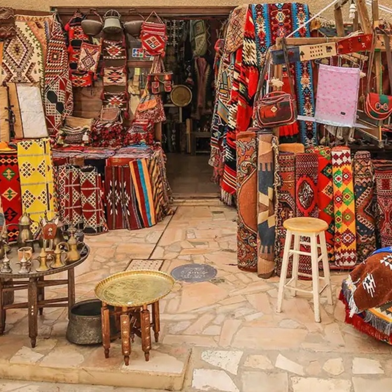 تجربة تراثية ساحرة في سوق الفهيدي - المصدر زوروا دبي