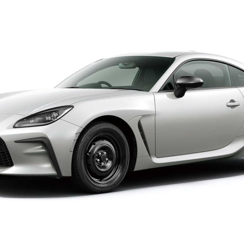 تويوتا تكشف النقاب عن سيارتها GR 86 الجديدة