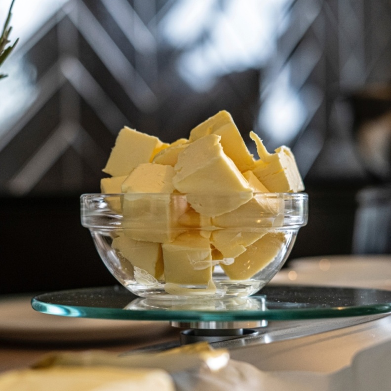 ما العلاقة بين الدهون الحيوانية والسكتة الدماغية