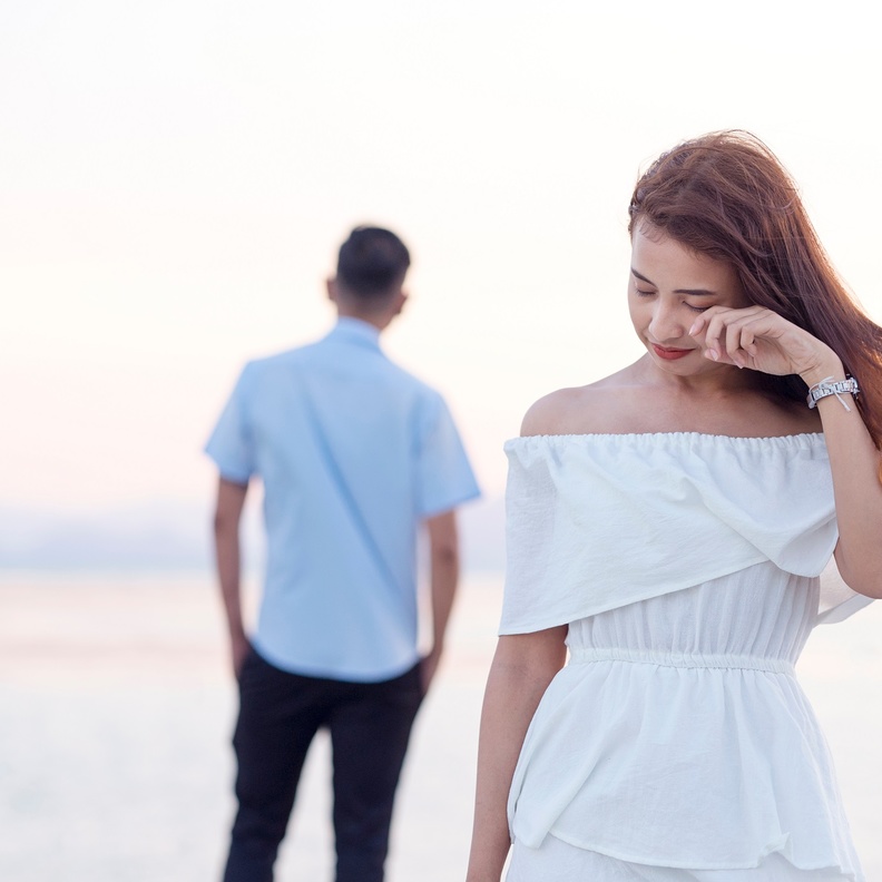 صفات المرأة التي تؤدي الي هروب الرجل إلى إمرأة أخرى
