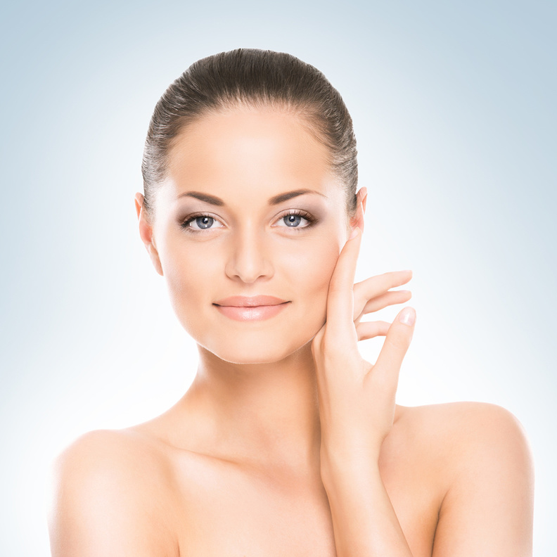 خلطات طبيعية من الرمان لبشرة مشرقة قبل اليوم الوطني الإماراتي