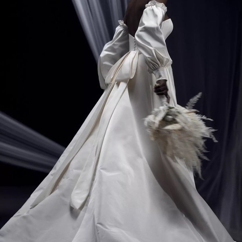 فساتين زفاف teddy@amsale