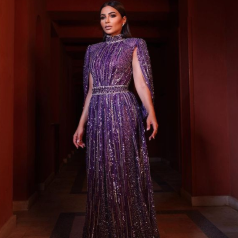 في اليوم الوطني الاماراتي تعرفي على نجمات الخليج الأكثر أناقة