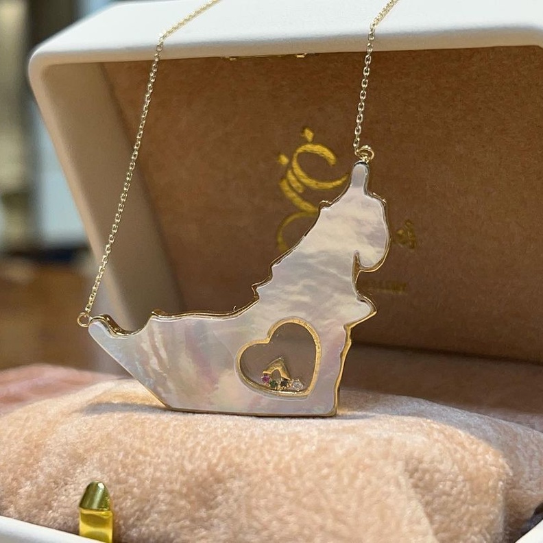 موديلات مجوهرات راقية إماراتية من دار Ghenej بمناسبة اليوم الوطني الاماراتي