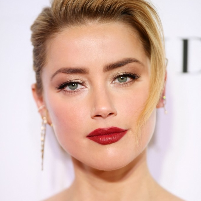 خطوات العناية بالبشرة للمرأة الثلاثينية من وحي امبر هيرد