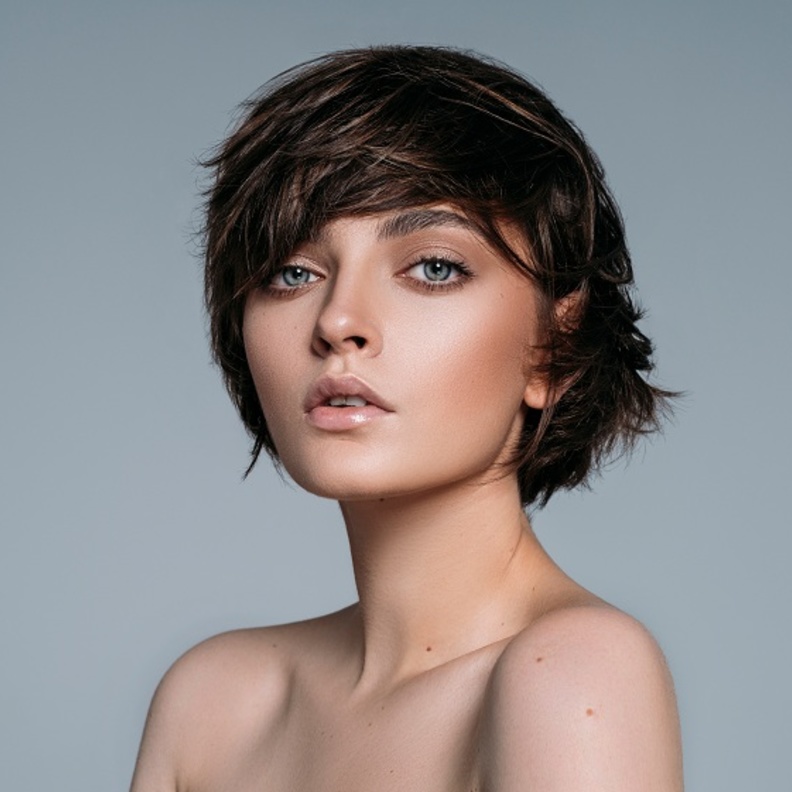 اختاري قصات الشعر القصير بحسب شكل وجهك