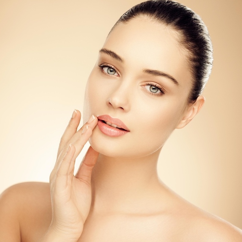 خلطات طبيعية لتوريد الشفايف وإعادة صحتها وأهم نتائجها