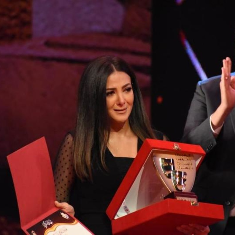 دنيا سمير غانم