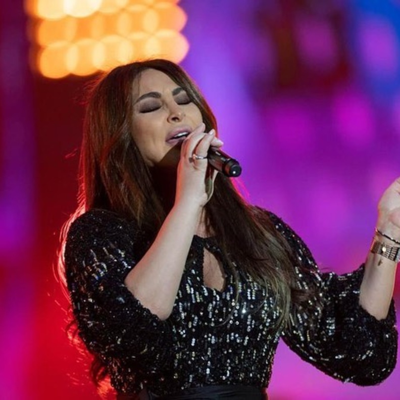 إطلالة إليسا في حفل الرياض