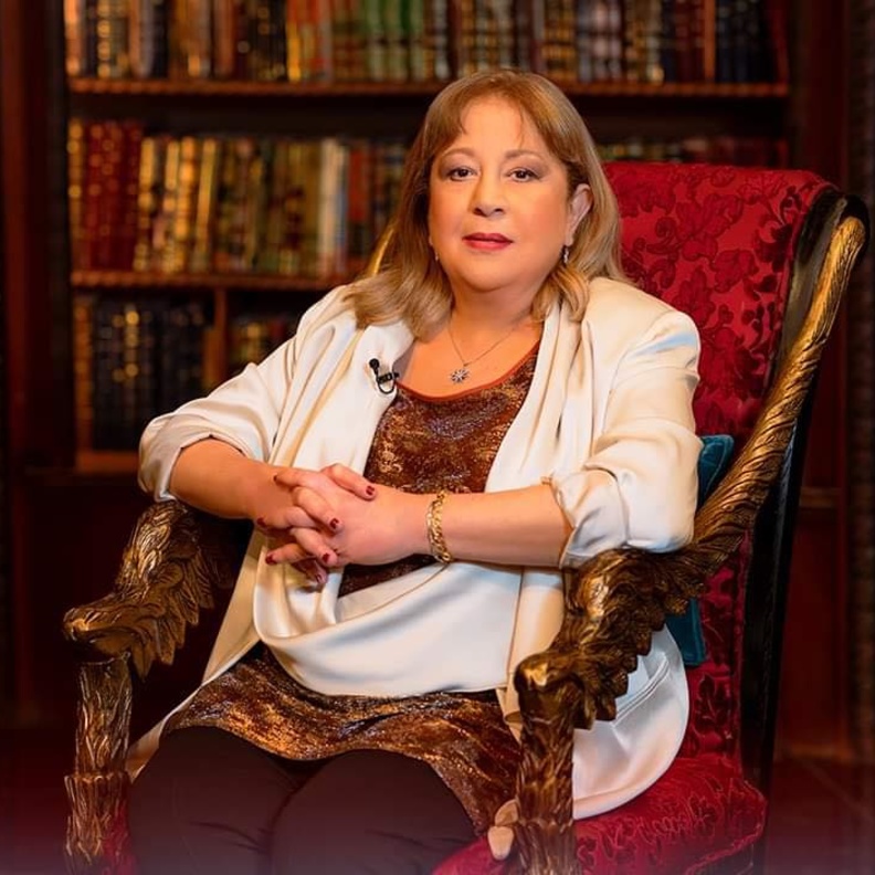 سمية الالفي 