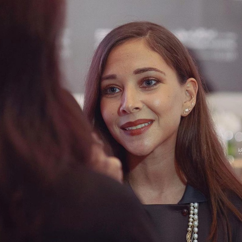 فاطمة البنوي