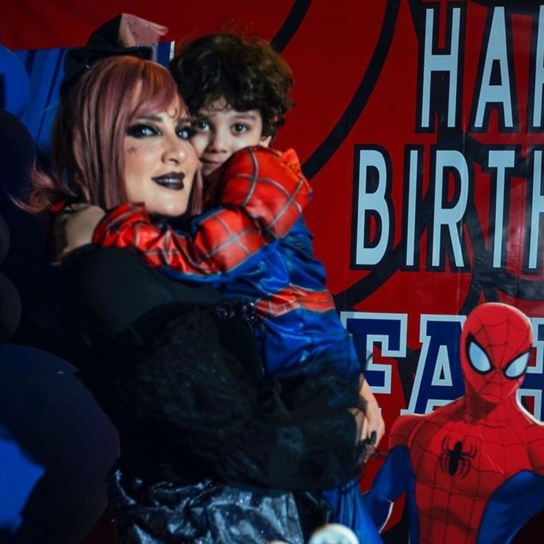 هبة الدري ونجلها