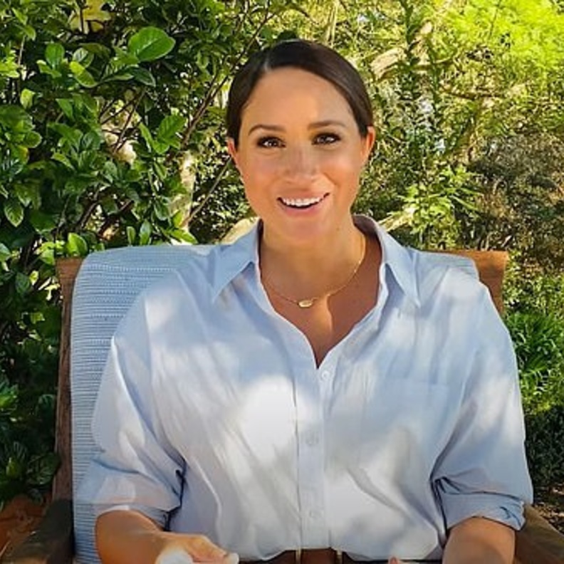 ميغان ماركل تشتري مشروبات قهوة للعاملين في حملة إجازة مدفوعة الأجر