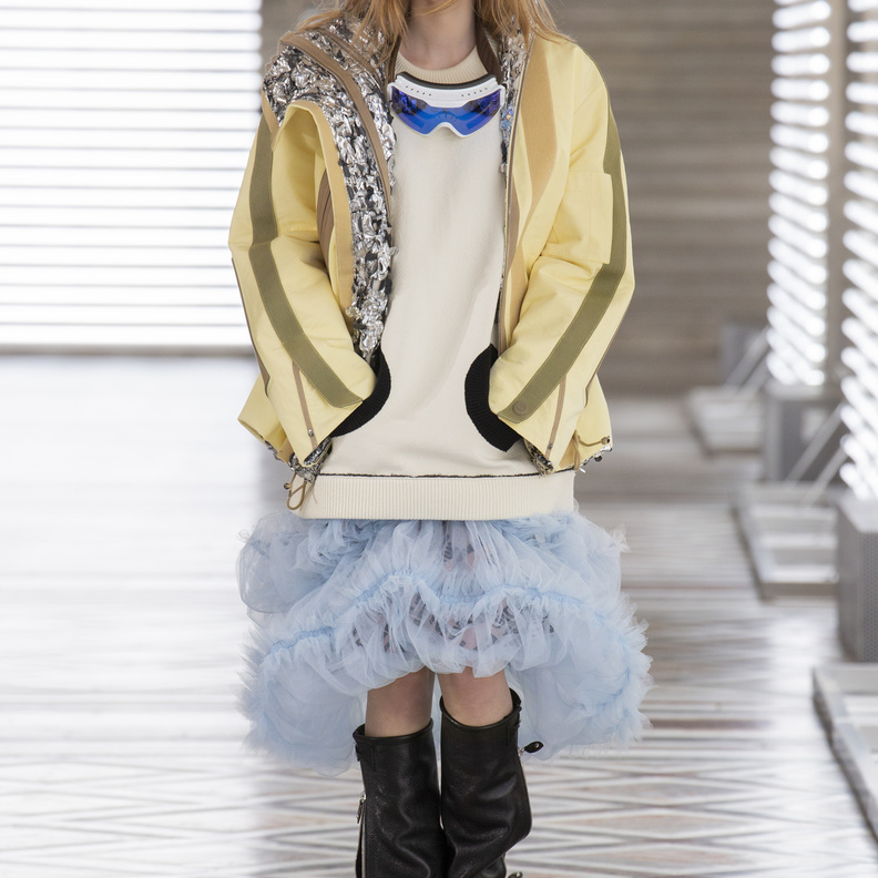 أفكار لتنسيق اللون الأصفر الباستيل هذا الشتاء