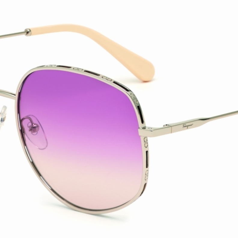 تزيح علامة "SALVATORE FERRAGAMO" الستار عن موديلات نظارات "GANCINI PROFILE" الجديدة