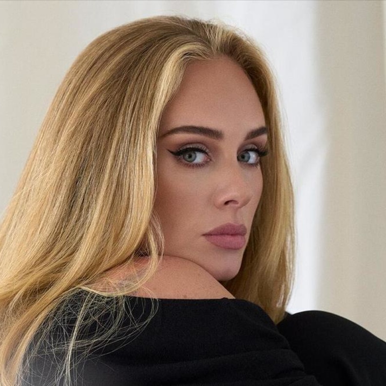 تفاصيل حفل أديل الأخير في لندن وسبب عدم رؤية الجمهور لها قبل الحفل