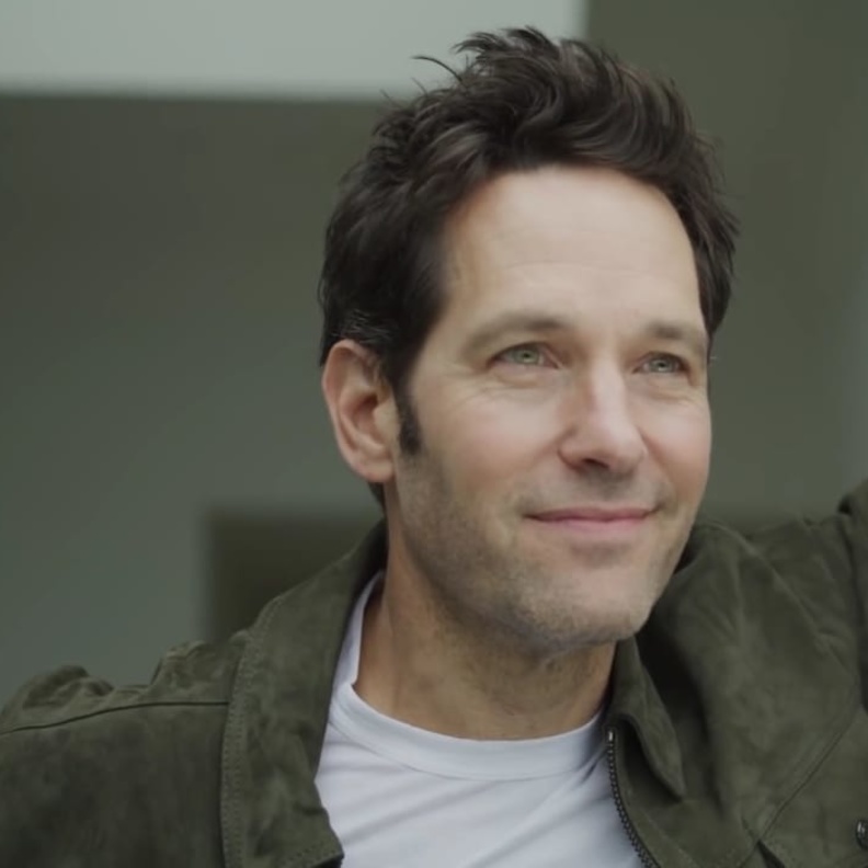 بول رود يحصل على لقب الرجل الأكثر جاذبية لعام 2021