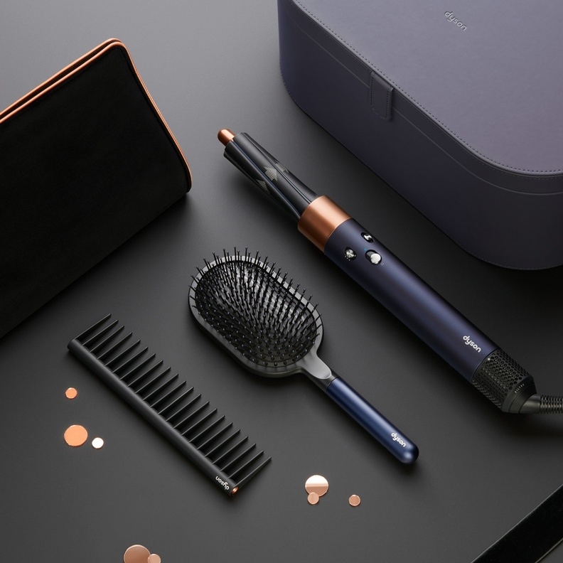 دايسون تطرح إصداراً محدوداً جديداً لجميع تقنيات العناية بالشعر