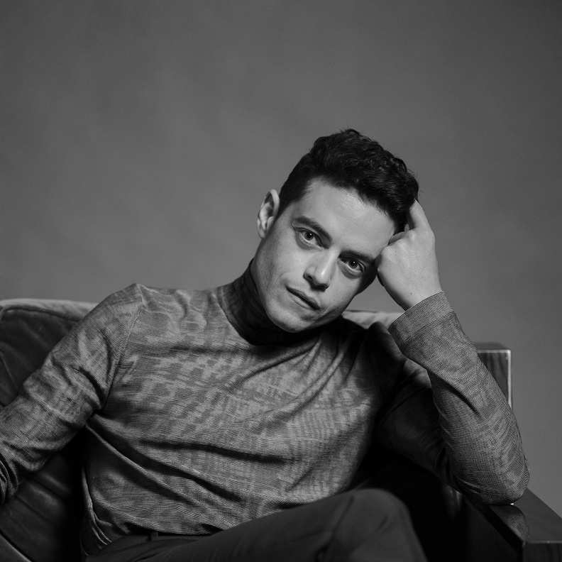 الممثل المصري العالمي رامي مالك يوجه رسالة للشباب العربي في حوار حصري مع "هي"