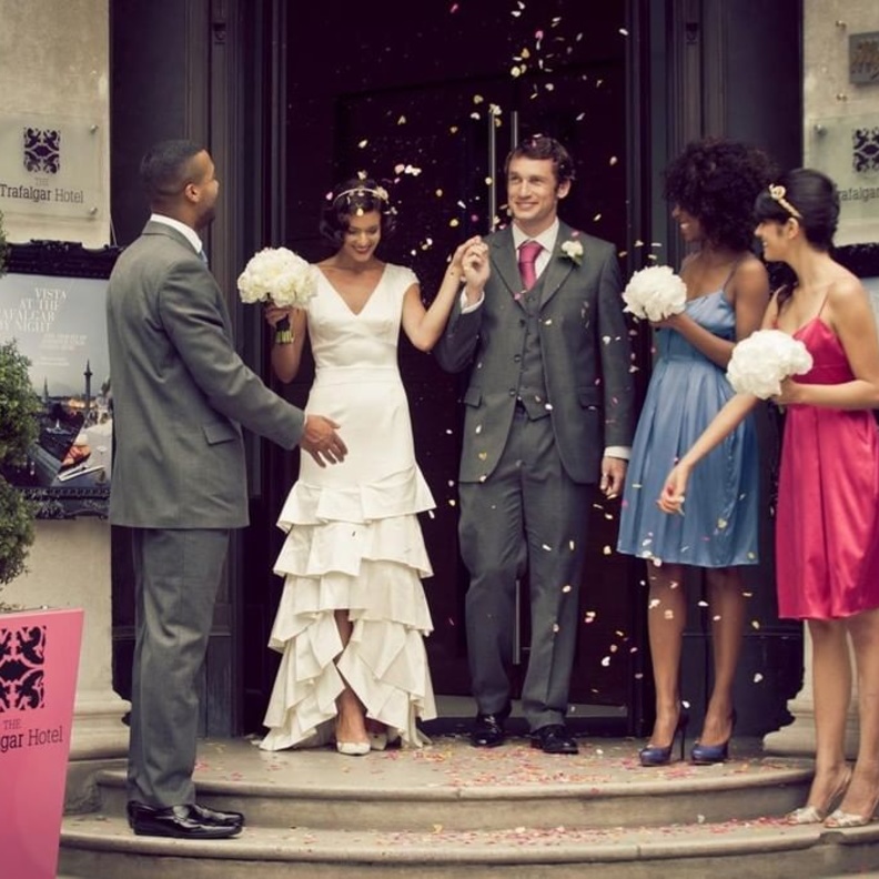 من هم الأشخاص الذين تحتاجينهم خلال تحضيرات الزفاف