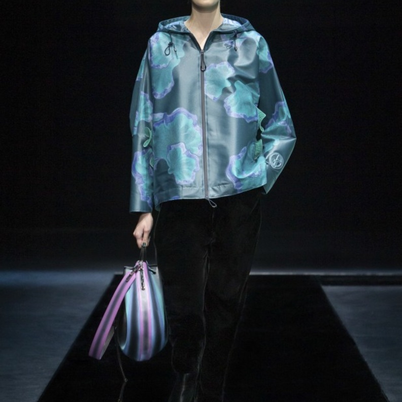 إطلالة رياضية يومية من Giorgio Armani