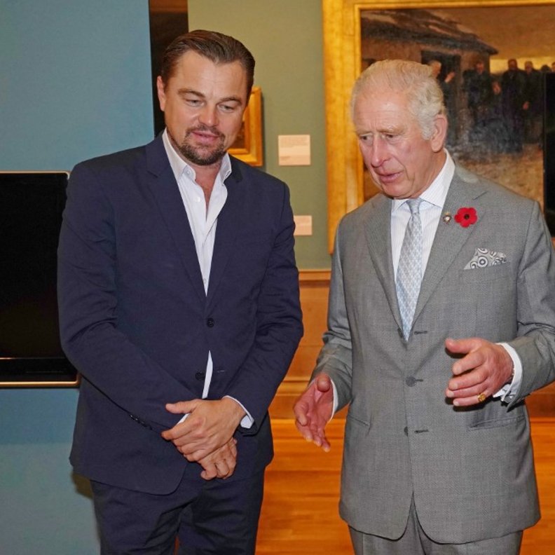 بعد تعاونه مع الأمير هاري.. ليوناردو دى كابريو يلتقي بالأمير تشارلز في قمة المناخ