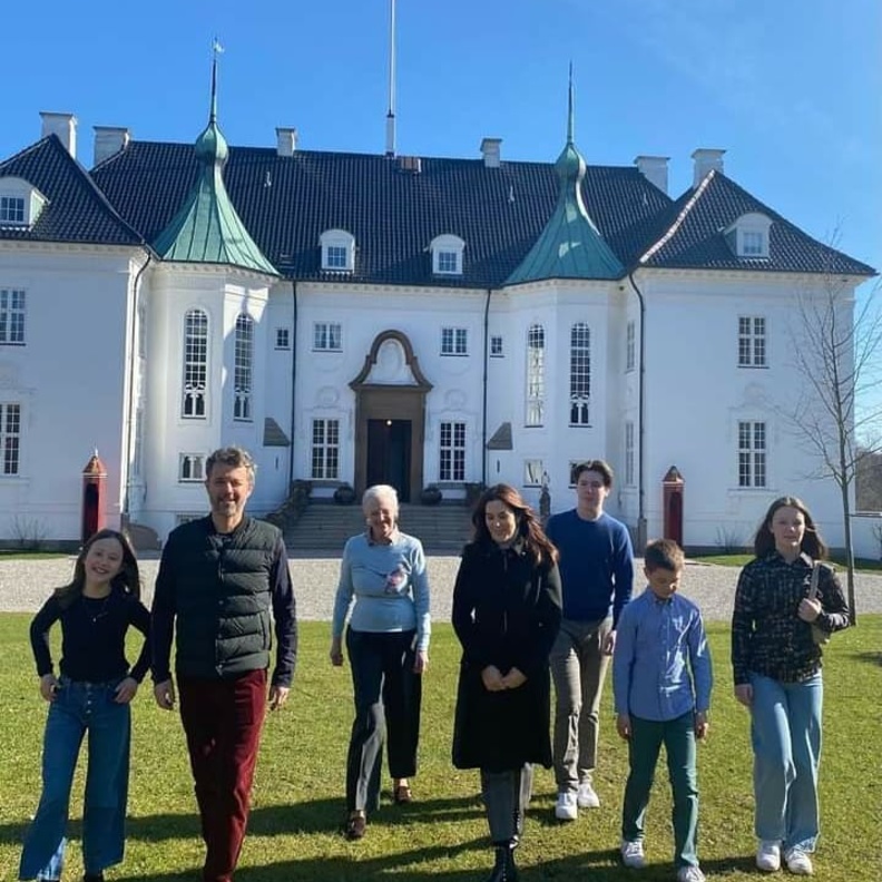 العائلة المالكة الدنماركية تكشف خططها لعطلة أعياد الميلاد لهذا العام