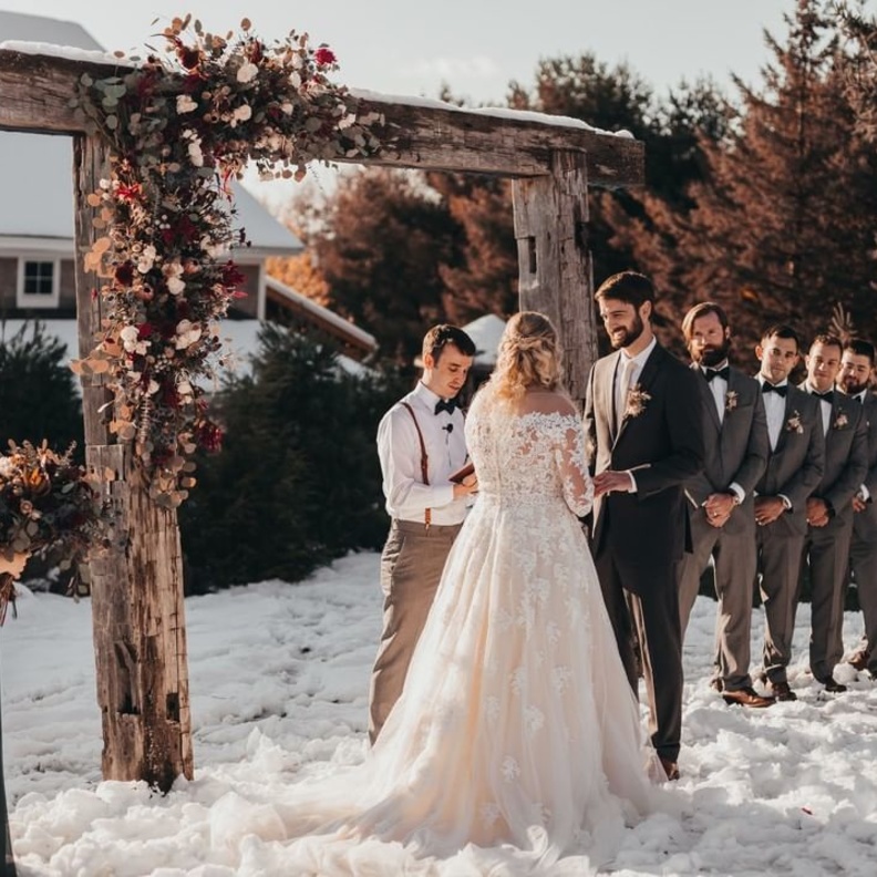 أبرز تقليعات حفلات الزفاف الشتوية التي لا تزال باقية مع مرور السنوات