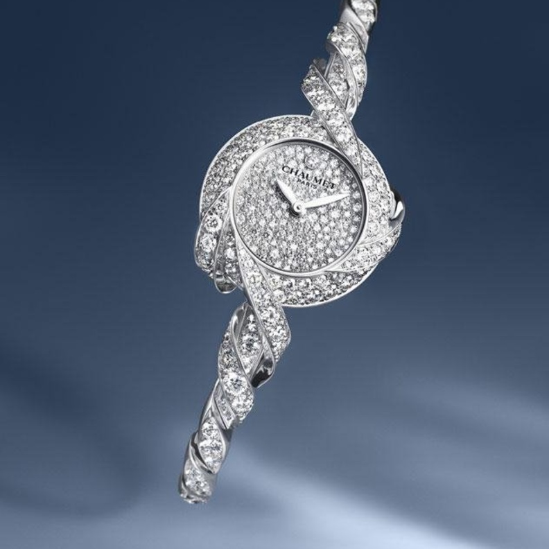 أفخم موديلات ساعات يد الماس لأناقتك في رأس السنة