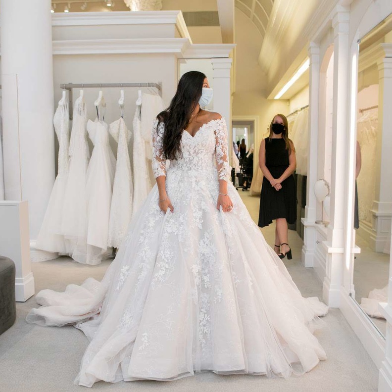 اصطحبي شخصا تثقين بذوقه