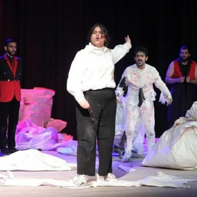 آمنة الزهراني تفتخر بمشاركتها الأولى خارج المملكة