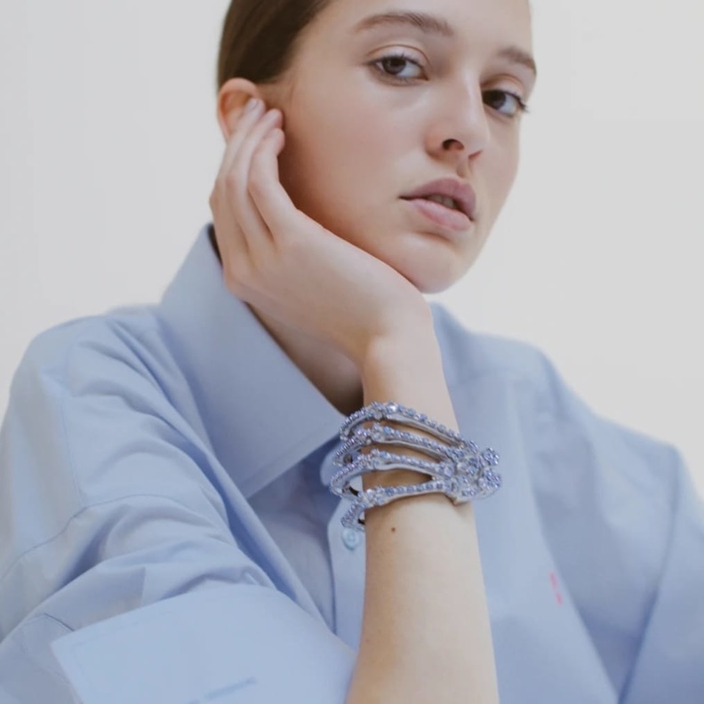 الصورة من موقع history of my world jewelry