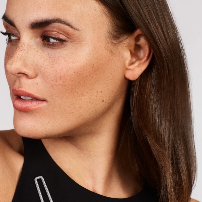 قطع مجوهرات بتصميم دبوس المشبك