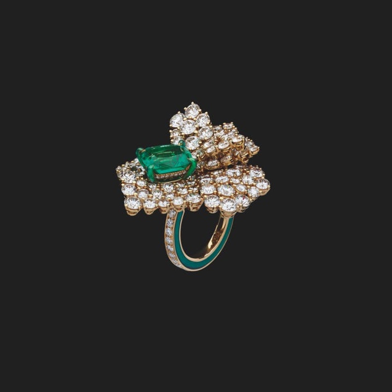 خاتم من ديور Dior